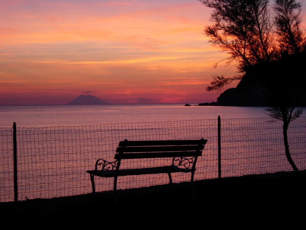 Le Casette Sul Mare Capo Vaticano Exterior photo