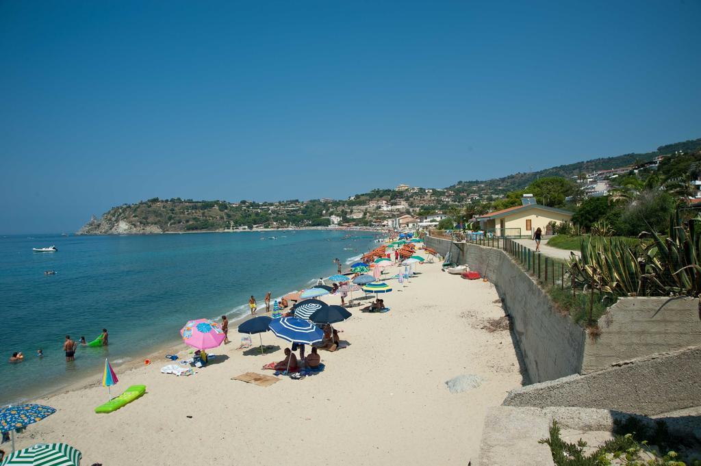 Le Casette Sul Mare Capo Vaticano Exterior photo