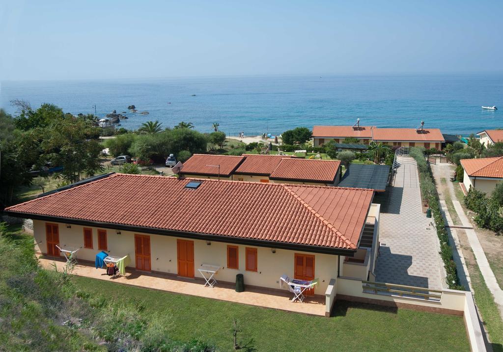 Le Casette Sul Mare Capo Vaticano Room photo