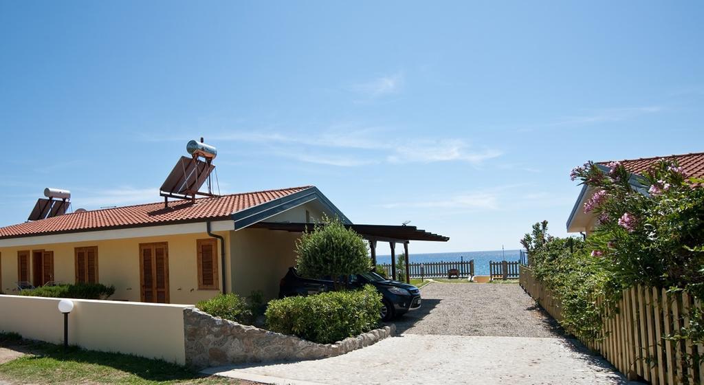 Le Casette Sul Mare Capo Vaticano Exterior photo