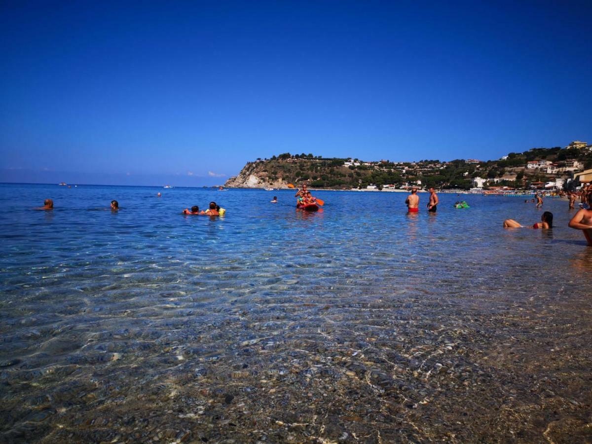 Le Casette Sul Mare Capo Vaticano Exterior photo